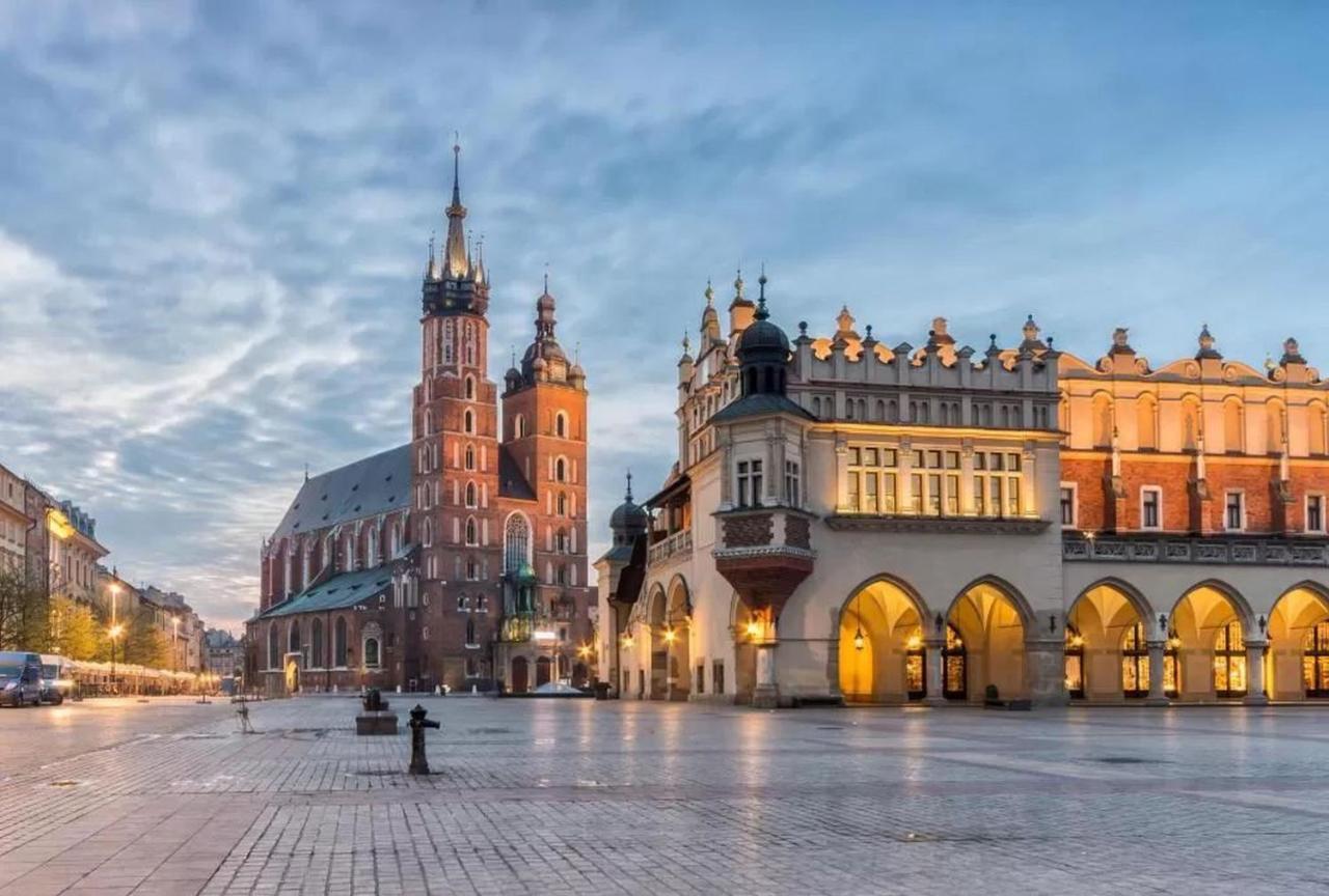 Amen Aparthotel Residence Krasków Exterior foto