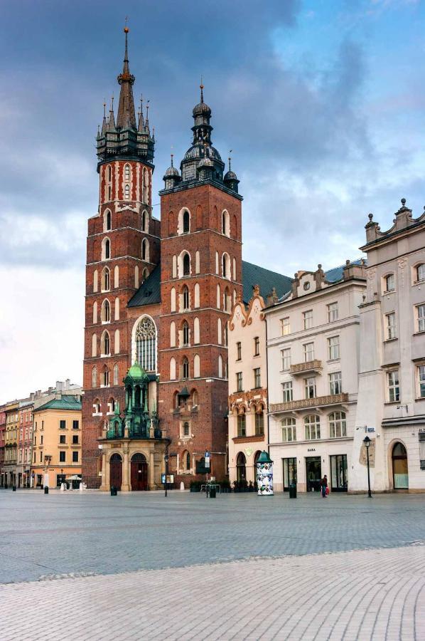 Amen Aparthotel Residence Krasków Exterior foto